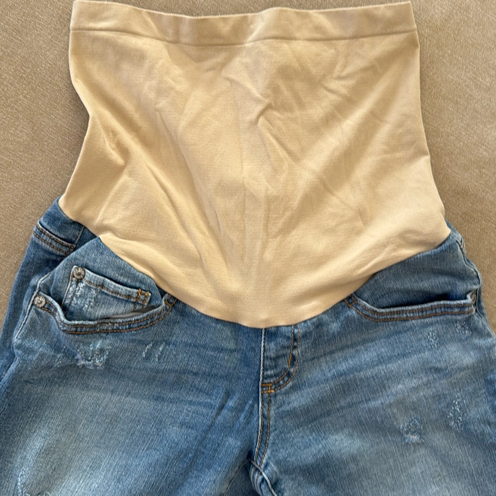Trendy Maternity Jeans